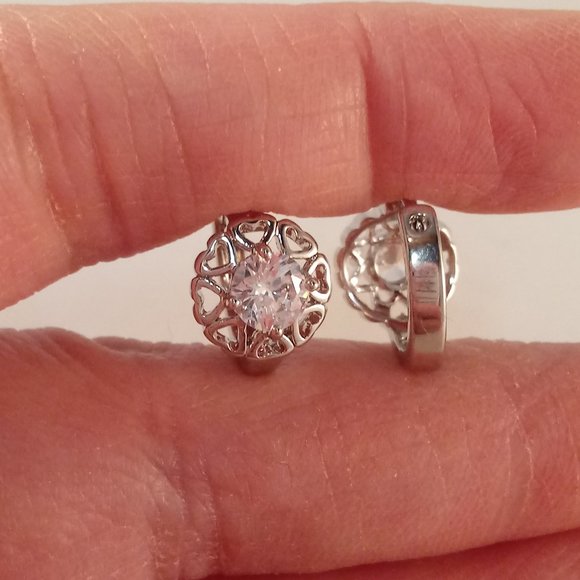 18K White Gold Filled Flower Heart Carved Diamond Topaz Zircon Hoop Earrings - Picture 4 of 4